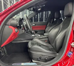 Alfa Romeo Giulia Quadrifoglio 2021