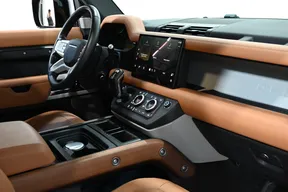 Land Rover Defender 130 2023