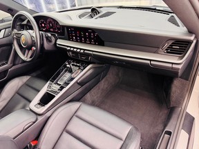 Porsche 911 Carrera 2025