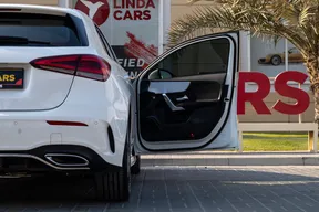 Mercedes-Benz A-Class 200 2021