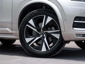 Volvo XC90 B5 2023
