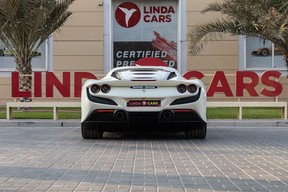 Ferrari F8 Tributo 2021