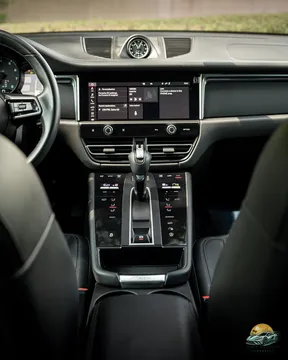 Porsche Macan 2024