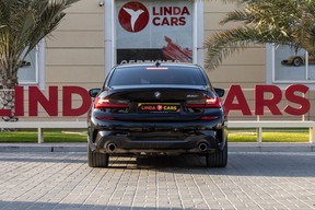 BMW 3 Series 330 2021