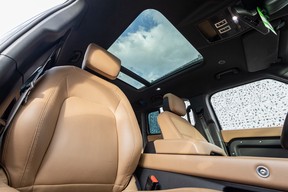 Land Rover Defender 110 2025