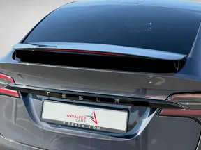 Tesla Model X 2023