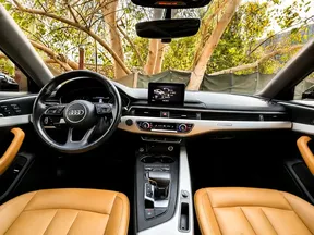 Audi A4 2019