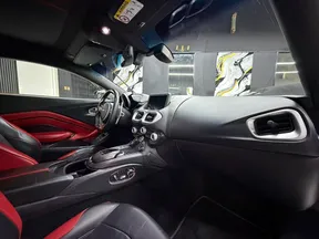 Aston Martin V8 Vantage 2019