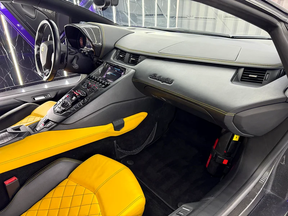 Lamborghini Aventador 2020