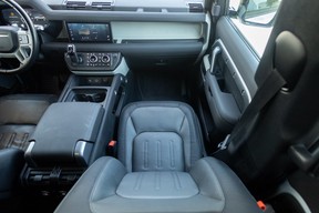 Land Rover Defender 110 2021