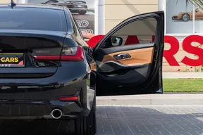 BMW 3 Series 330 2019