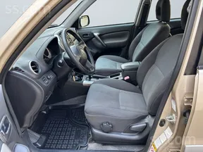 Toyota RAV4 2005