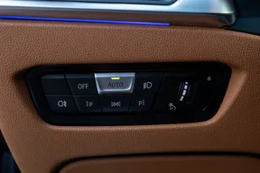 BMW 3 Series 330 2019