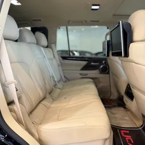 Lexus LX 570 2020