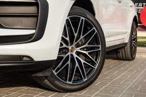 Porsche Macan 2025