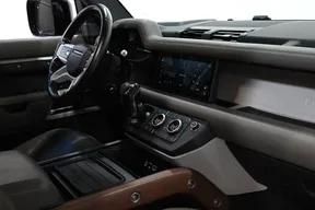 Land Rover Defender Octa 2022