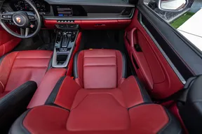 Porsche 911 Carrera 2025