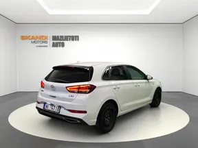Hyundai i30 2021
