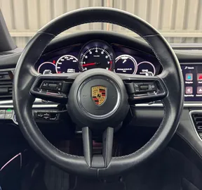 Porsche Panamera 2022