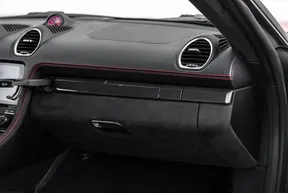 Porsche Cayman 718 GT4 2023