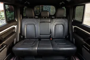 Land Rover Defender 110 2023