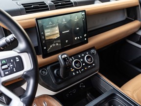 Land Rover Defender 110 2024