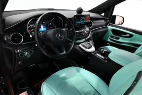 Mercedes-Benz V-Class 250 2023