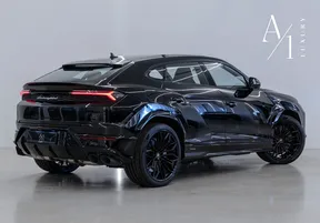 Lamborghini Urus 2025