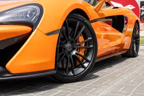 McLaren 570S 2016