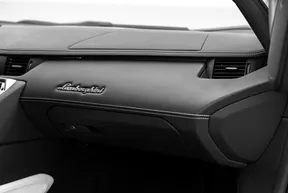 Lamborghini Aventador 2015