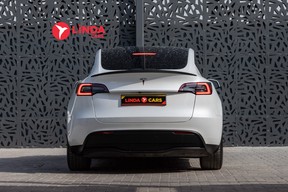 Tesla Model Y Standard Range 2023