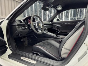 Porsche Cayman GTS 2016