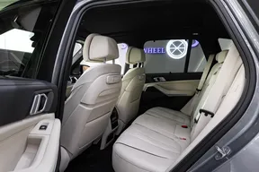 BMW X5 M60 2025