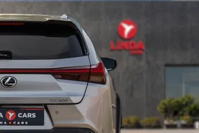 Lexus UX 200 2022