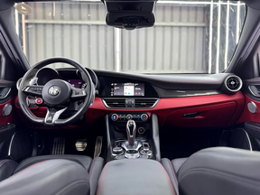 Alfa Romeo Giulia Quadrifoglio 2022