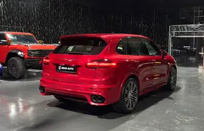 Porsche Cayenne GTS 2016