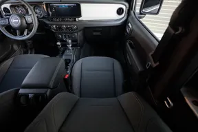 Jeep Wrangler 2025