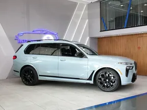 BMW X7 M60 2024