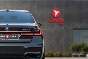 BMW 7 Series 740L 2021