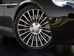 Aston Martin Rapide 2017