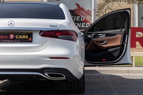 Mercedes-Benz E-Class 300 2022
