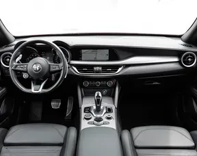 Alfa Romeo Stelvio 2023