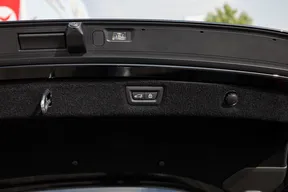 BMW 8 Series M850 2022