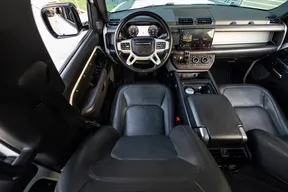 Land Rover Defender 110 2023