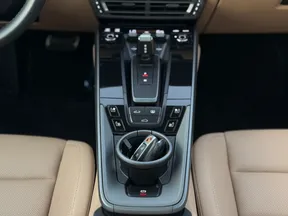 Porsche 911 Carrera 4 2023