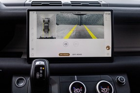 Land Rover Defender 110 2022