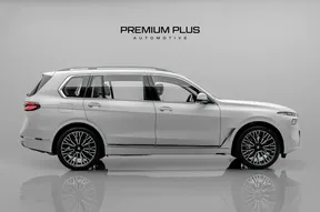 BMW X7 40 2025