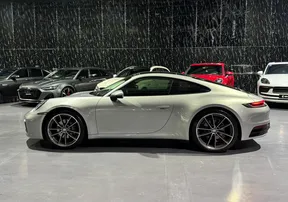Porsche 911 Carrera 2021