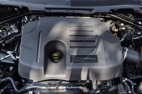 Land Rover Defender 110 2024