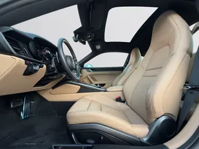 Porsche 911 Carrera 4 2023